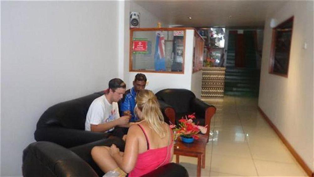 Downtown Hostel *