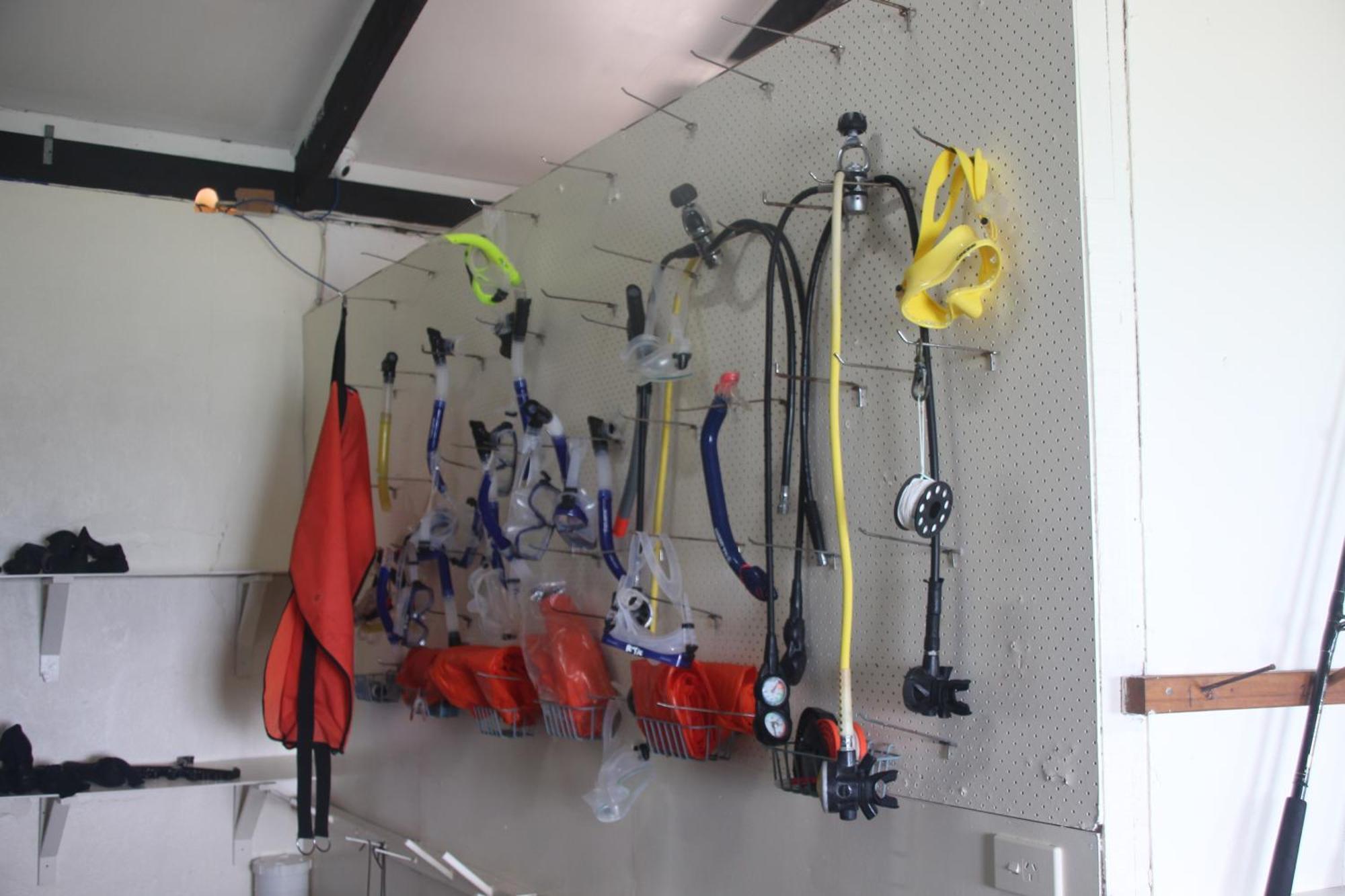 Backpackers And Dive Resort *