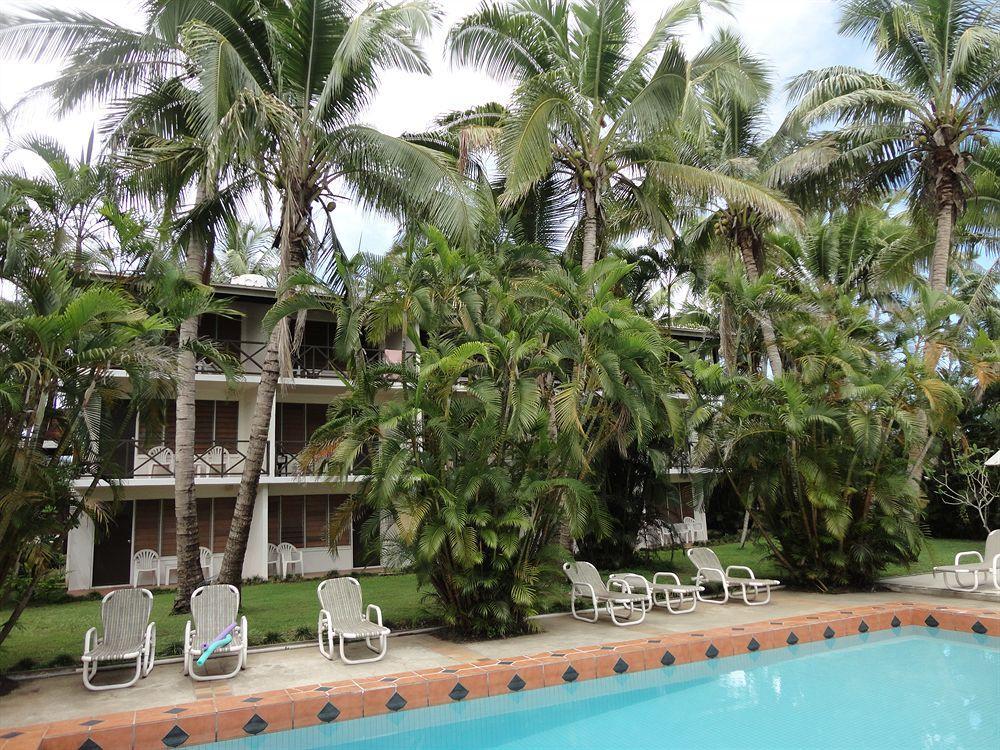 Beachside Hotel