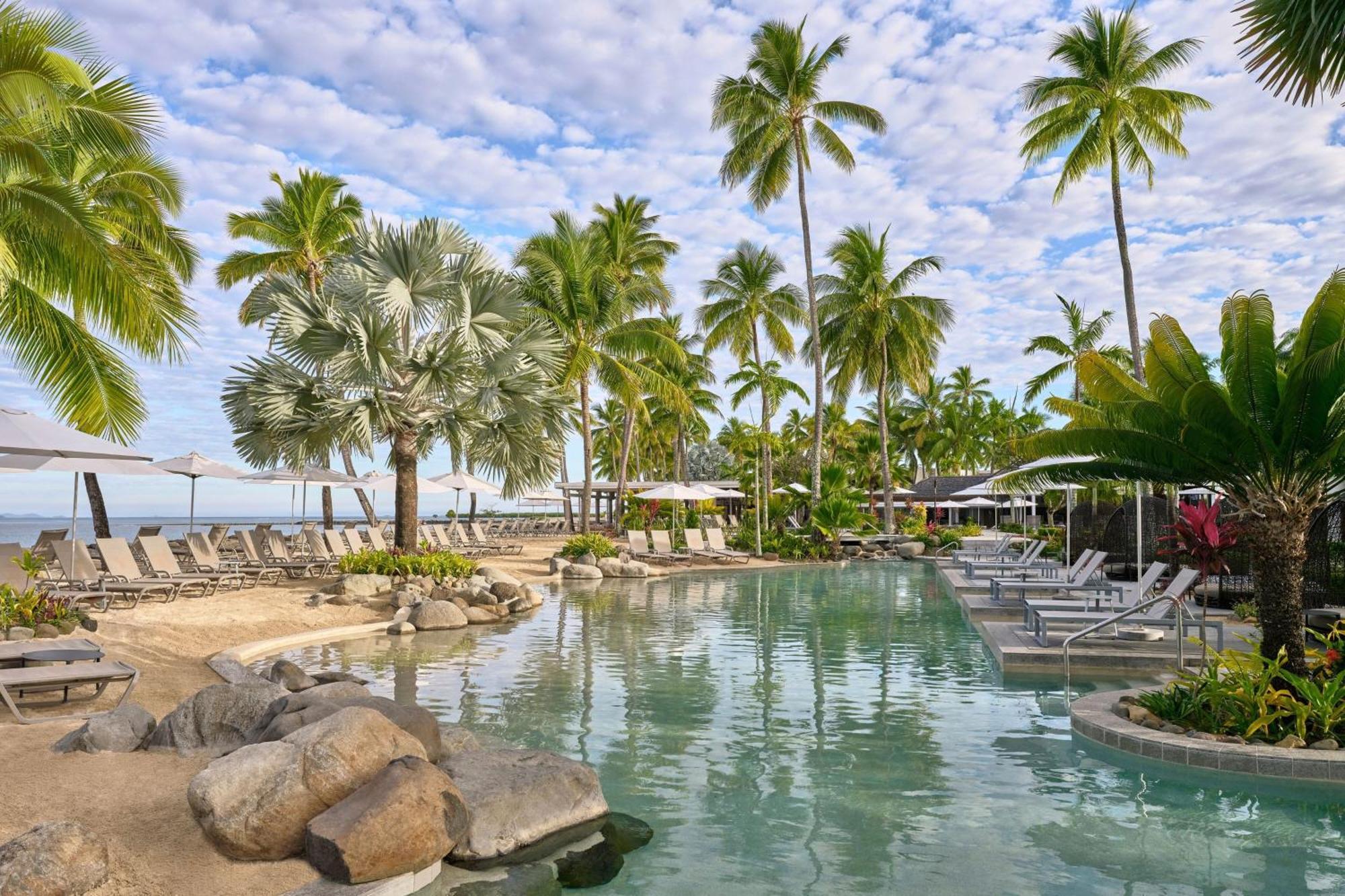 Sheraton Fiji Golf & Resort Denarau Island