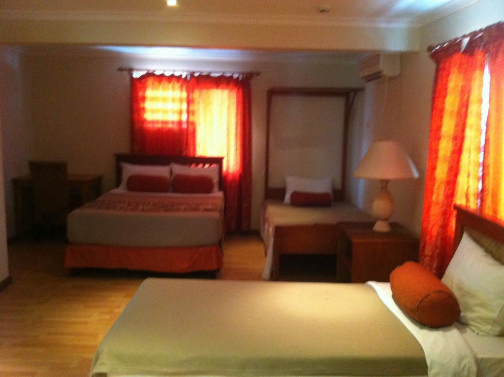 Han's Travel Hostel *
