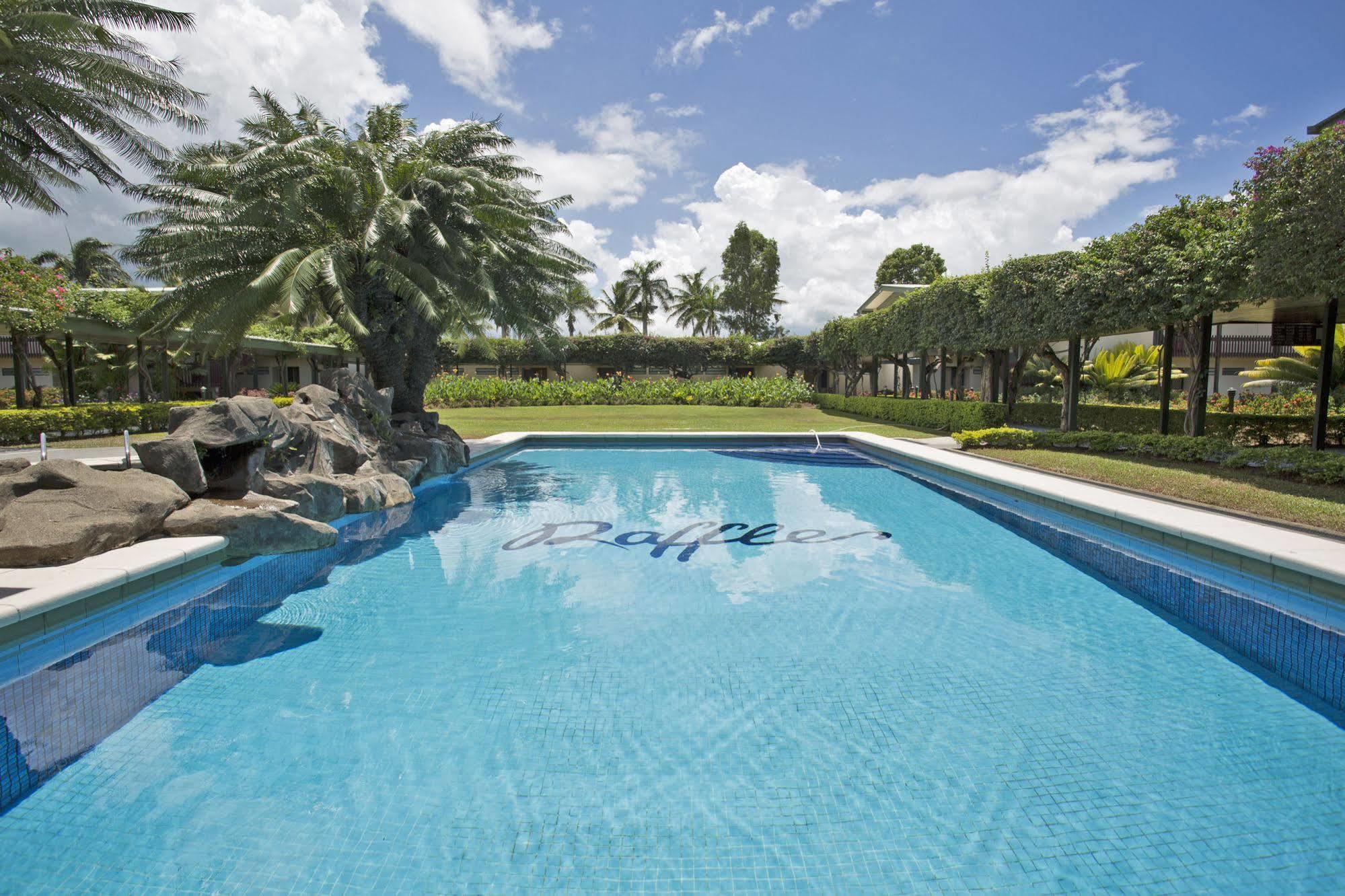Hotel Fiji Gateway