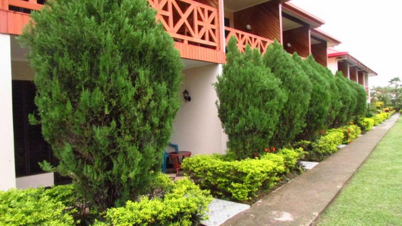 Wailoaloa Resort Nadi
