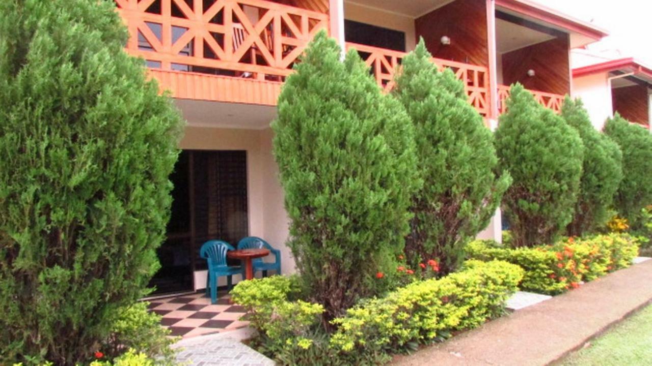 Wailoaloa Resort Nadi