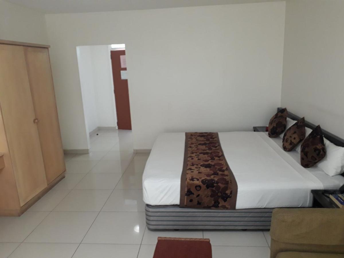 Hotel Trans International 3*